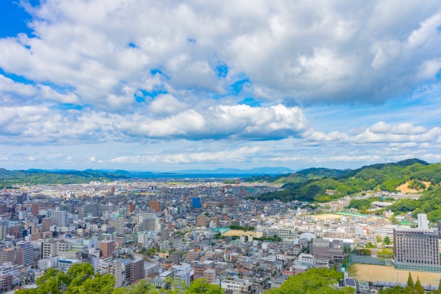 昭和51年創業！松山市近郊で不動産取引4500件以上の実績と信頼！